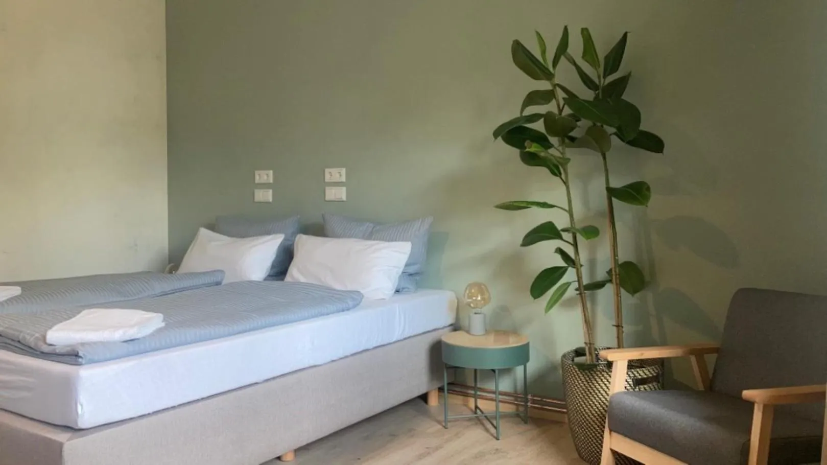 Moderne Apartments Naehe Vw - Conti Hannover 0*,